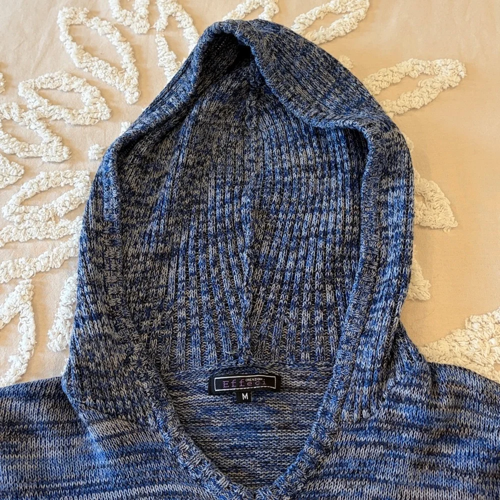 Multi Colored blue and white knitted v-neck hooded sweater pocket Size M